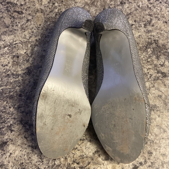 2for $20: Silver sparkle heels 🖤 - Picture 6 of 8